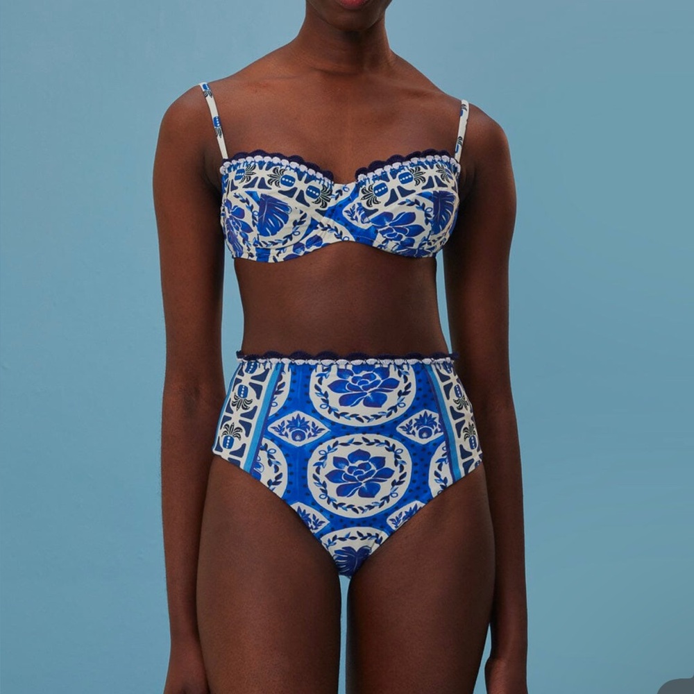 FARM Rio Blue and White Floral Tile Print High-Waist Bikini - Picture 1 of 8
